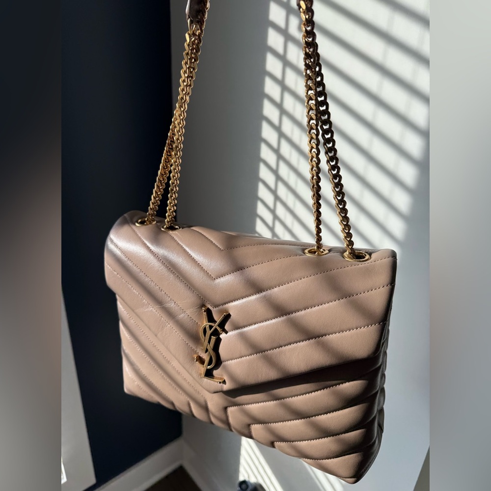 Like new SAINT LAURENT Loulou medium quilted leather shoulder bag (Taupe)